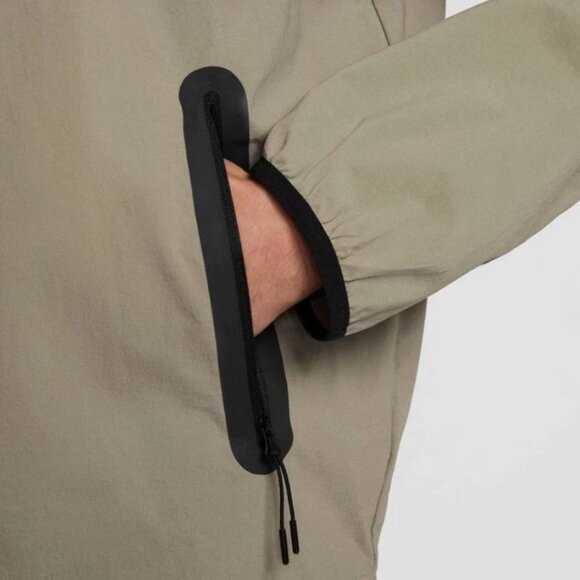 Nike Tech Woven Windrunner Lightweight Jacket Light Army HM7151-320 Men's - Picture 9 of 12